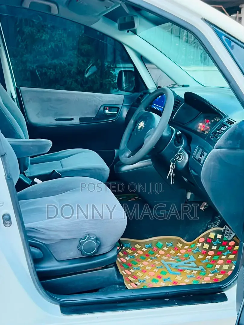 Toyota Corolla Spacio 2005 White