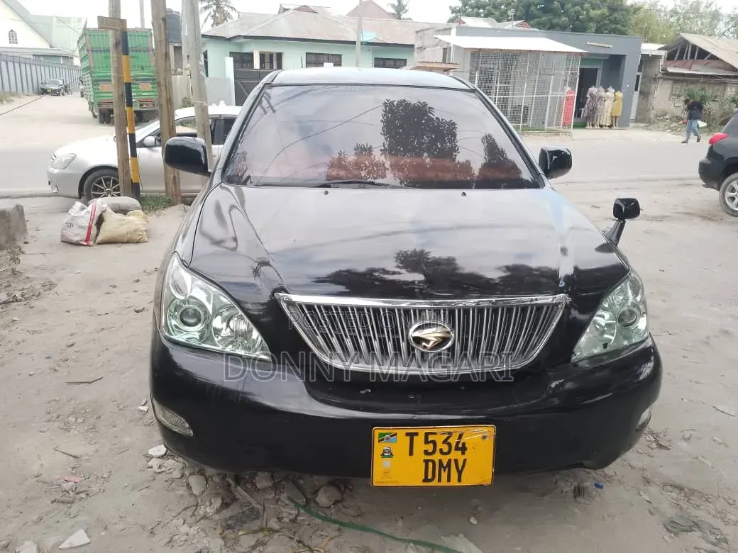 Toyota Harrier 2006 Maroon