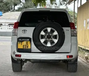 Toyota Land Cruiser Prado 2011 White