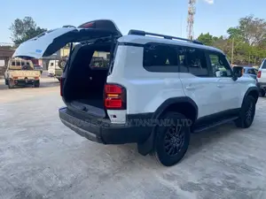 New Toyota Land Cruiser Prado 2.7 2024 White