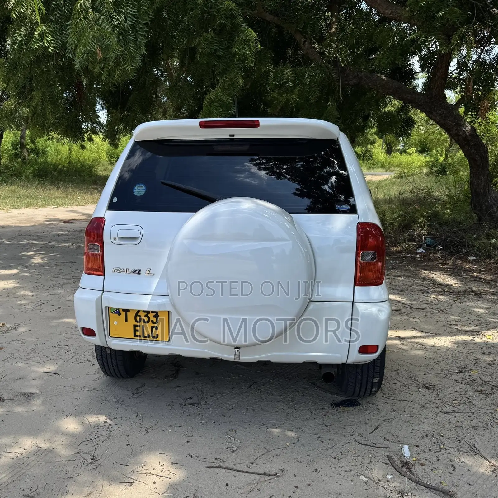 Toyota RAV4 Automatic 2003 White