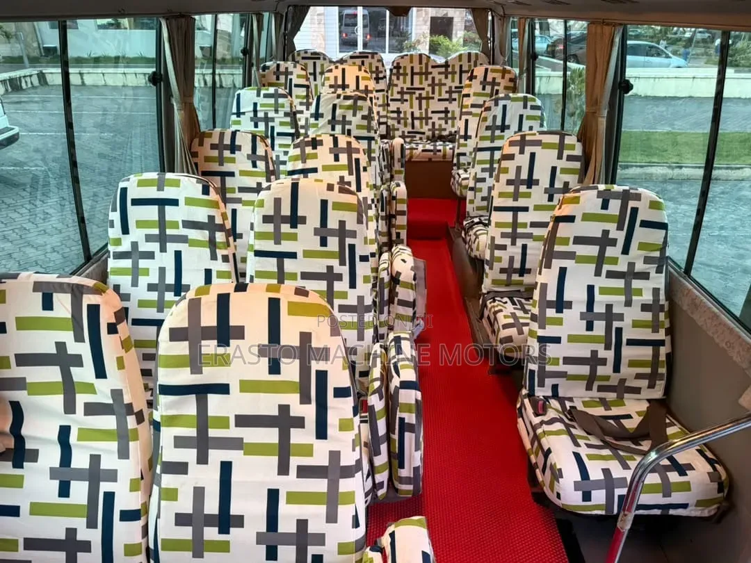 Toyota Coaster 2007 Gold