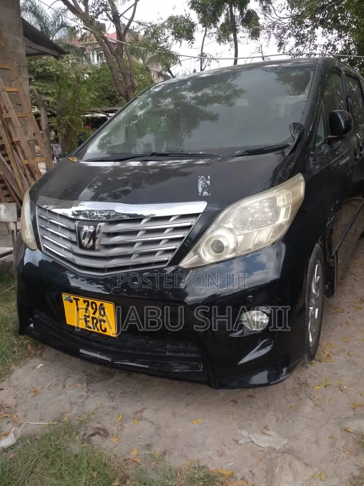Toyota Alphard 2.4 Petrol FWD 2012 Black