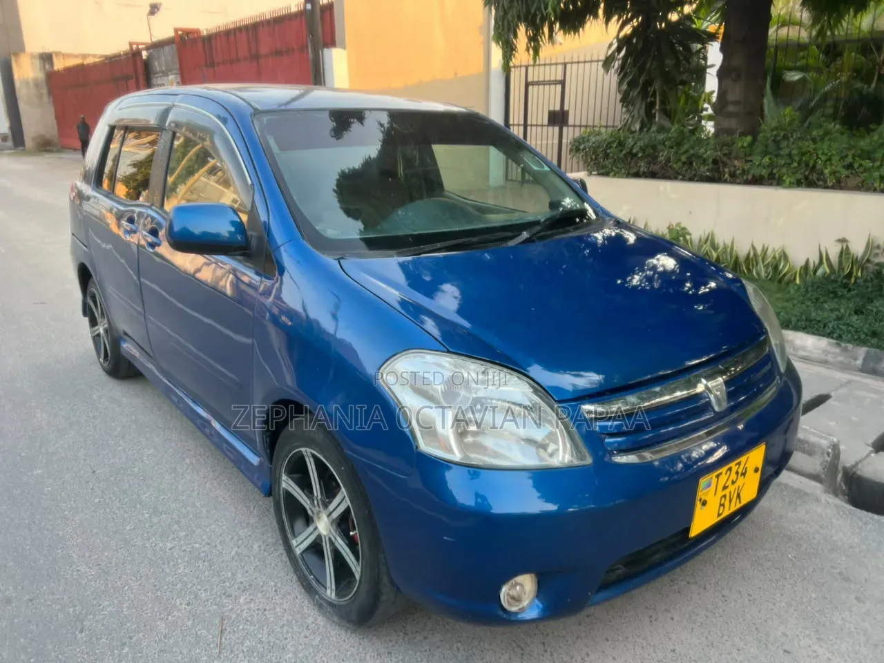 Toyota Raum 2003 Blue