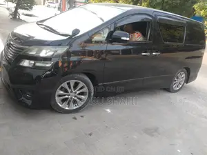 Toyota Vellfire V 2.4 FWD 7-Seater 2010 Black