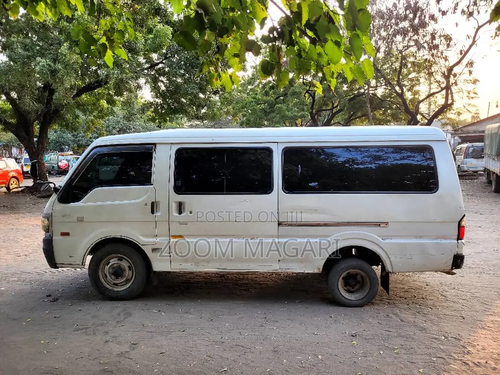 Mazda Bongo 2003 White