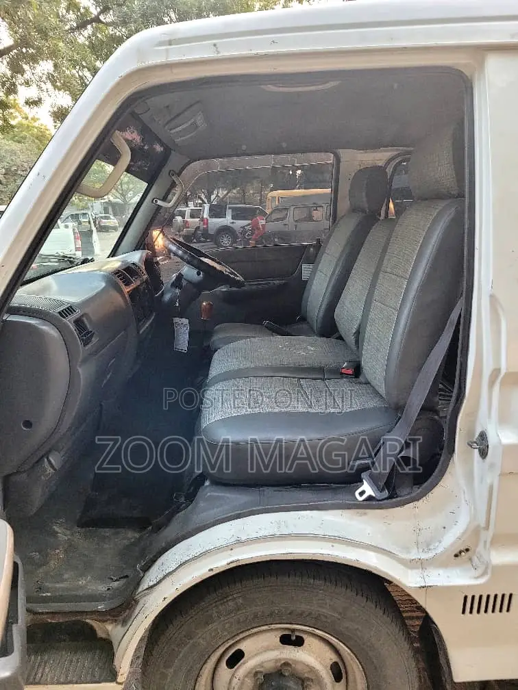 Mazda Bongo 2003 White