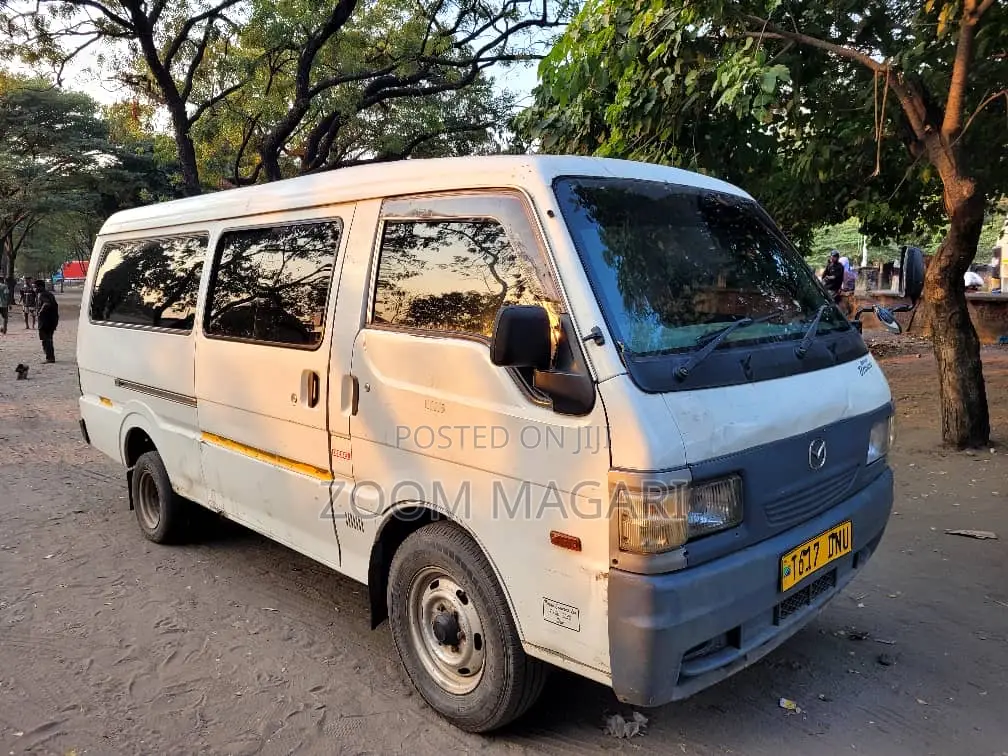 Mazda Bongo 2003 White