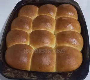 Juisi Ya Miwa Na Scones Na Cupcake Na Chapati