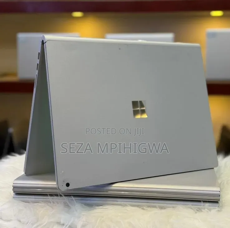New Laptop Microsoft Surface Book 2 16GB Intel Core i7 SSD 1T