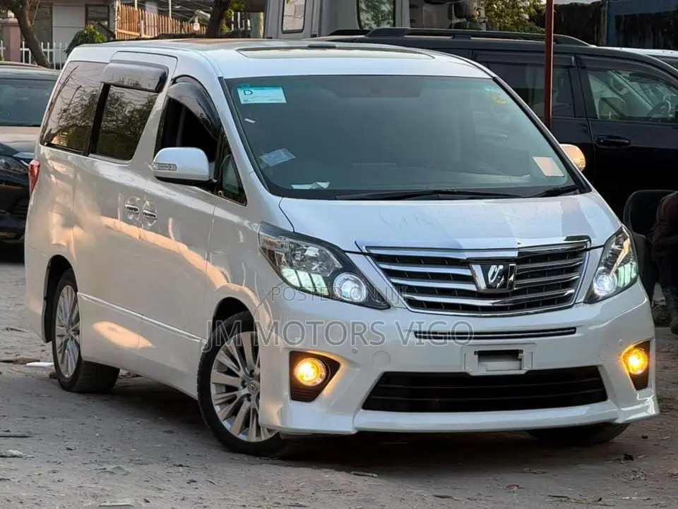 Toyota Alphard 2010 Pearl