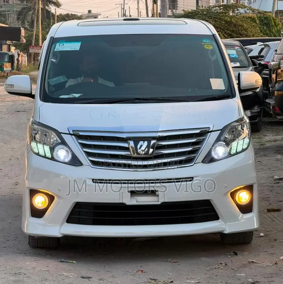 Toyota Alphard 2010 Pearl