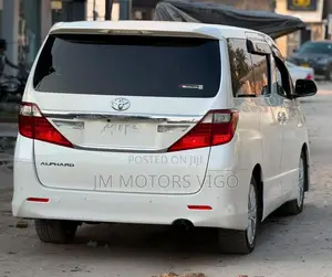 Toyota Alphard 2010 Pearl