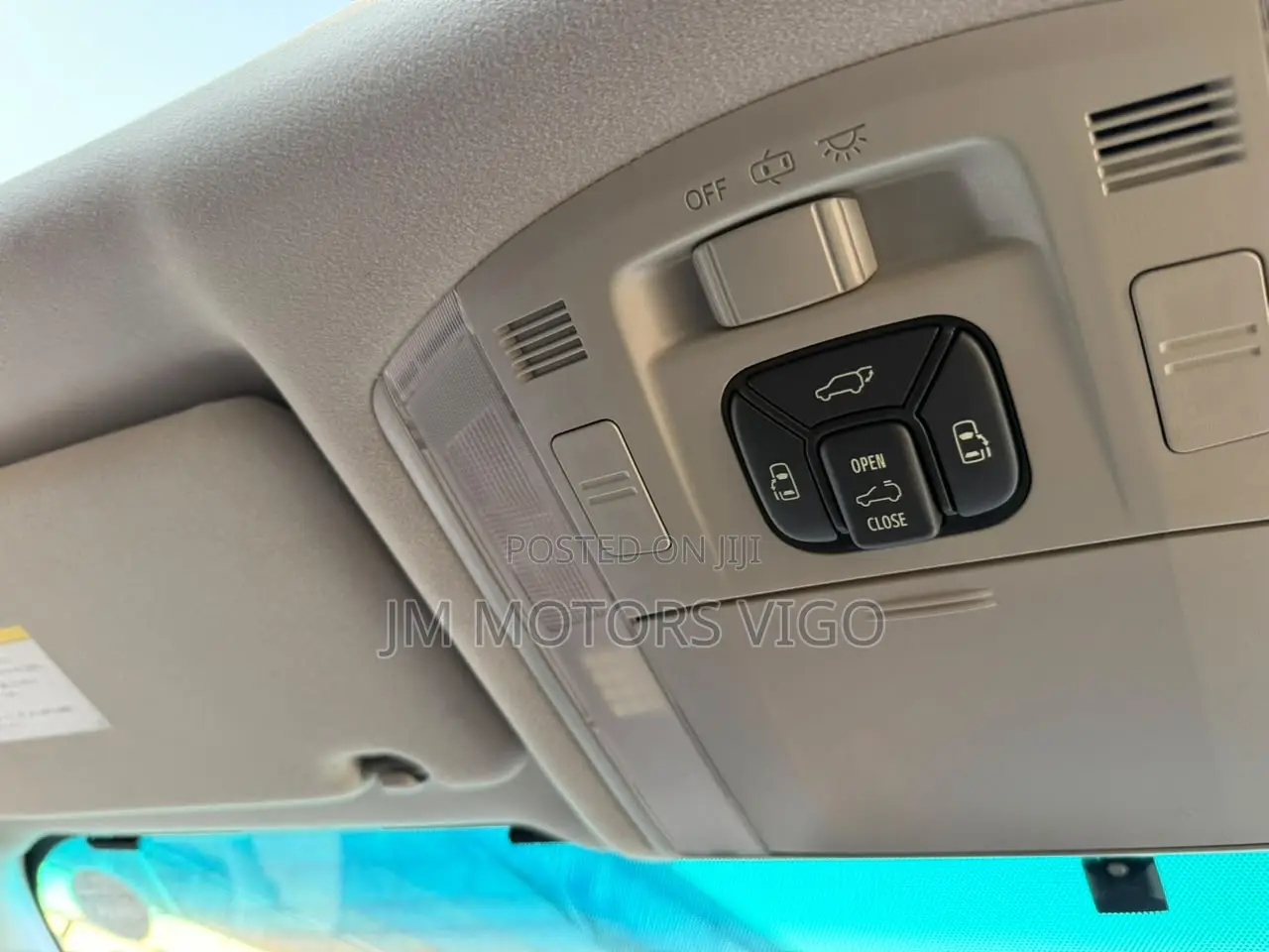 Toyota Alphard 2010 Pearl