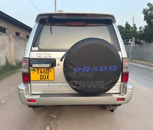 Toyota Land Cruiser Prado 2.7 16V 3dr 2000 Silver