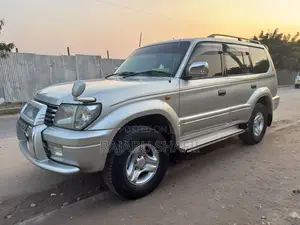 Toyota Land Cruiser Prado 2.7 16V 3dr 2000 Silver