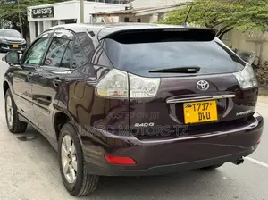 Toyota Harrier 2007 Maroon
