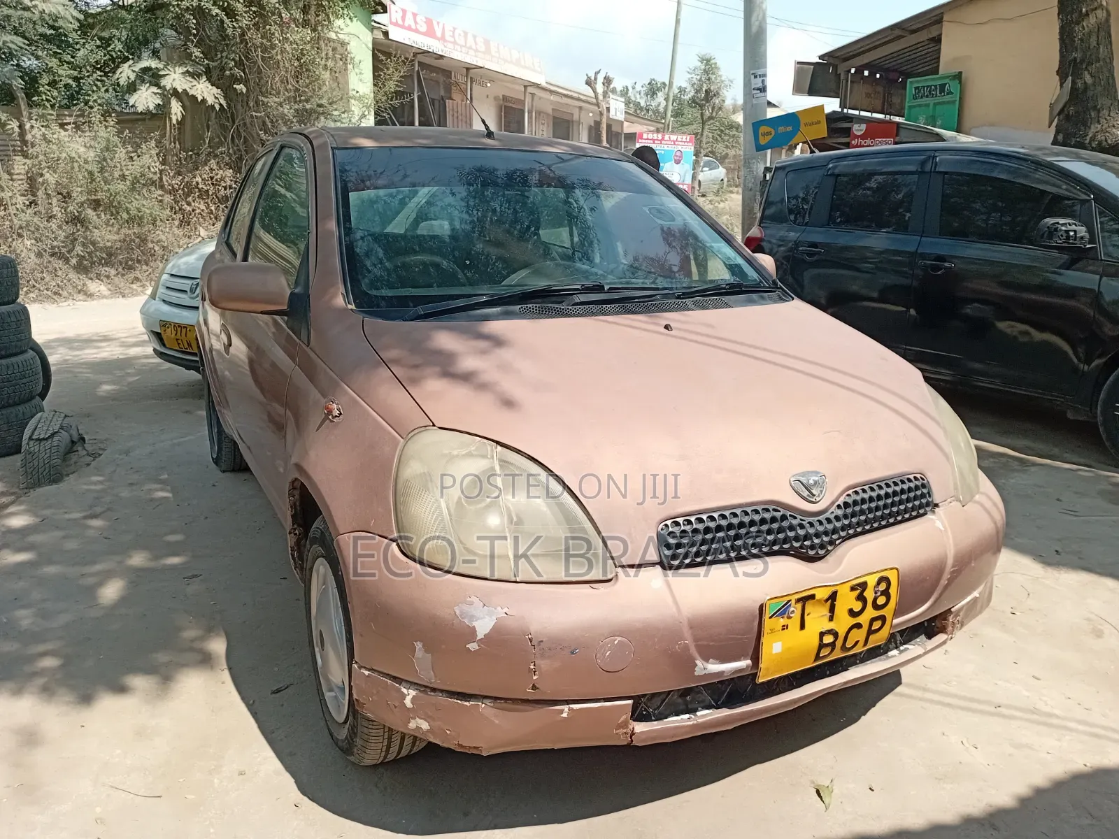 Toyota Vitz 2002 Pink