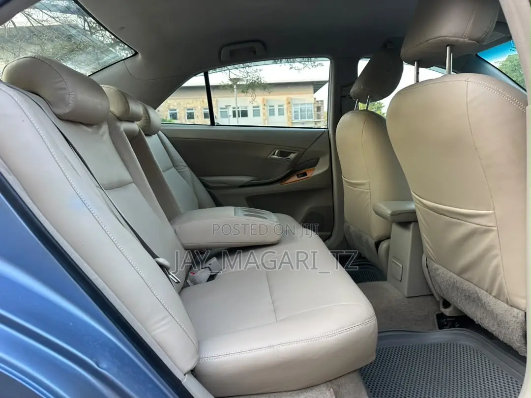 Toyota Premio 2009 Blue