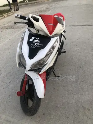 Honda CB 2014 White