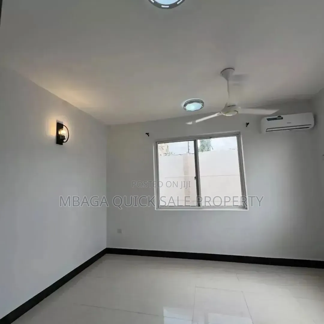 3bdrm House in Goba for sale