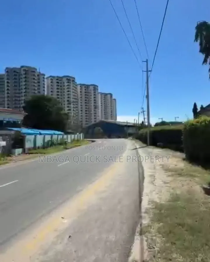 Prime Area Plot SQM 5050 for Sale Usd 3,500,000 Located in Kawe Beach