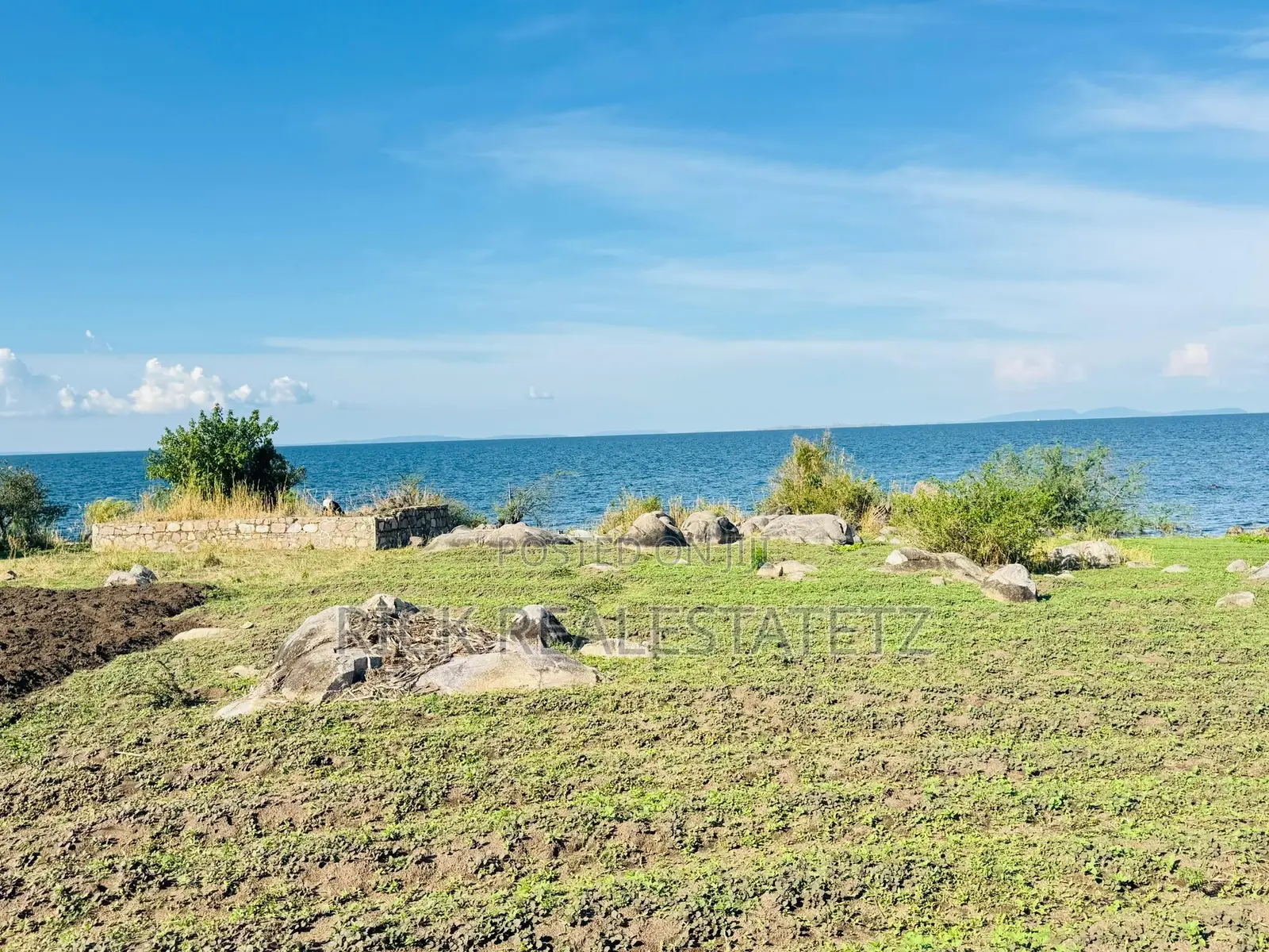 Beach Plot Inauzwa Kayenze - Sangabuye