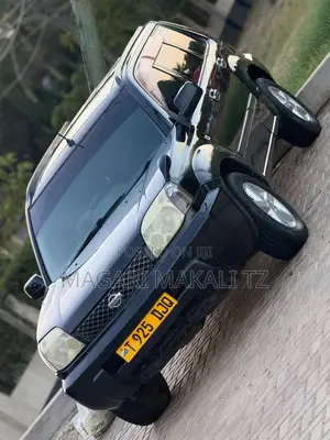 Nissan X-Trail 2.0 2005 Black