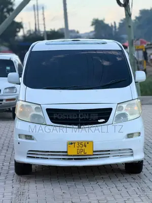 Toyota Alphard 2.4 Petrol AWD 2005 White