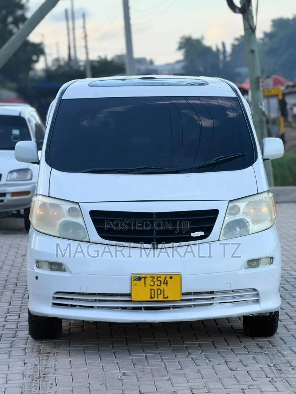 Toyota Alphard 2.4 Petrol AWD 2005 White