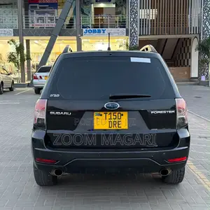 Subaru Forester 2011 Black