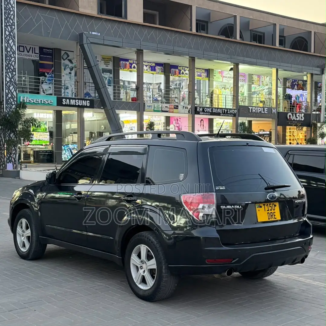 Subaru Forester 2011 Black