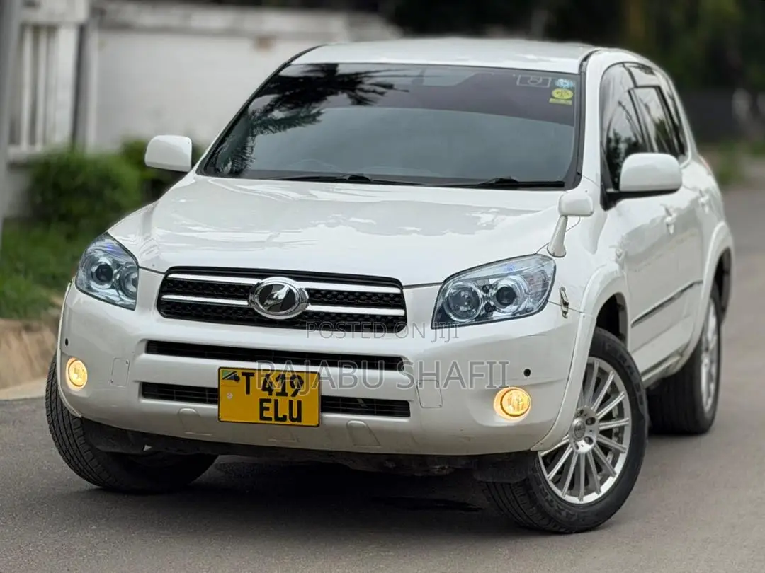 Toyota RAV4 2.5 2010 White