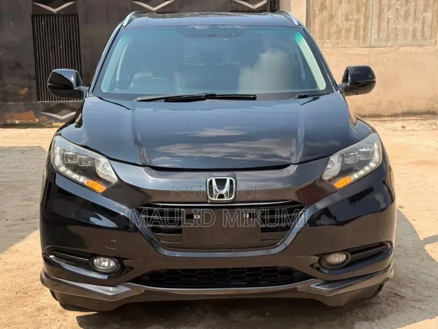 Honda Vezel 2015 Black