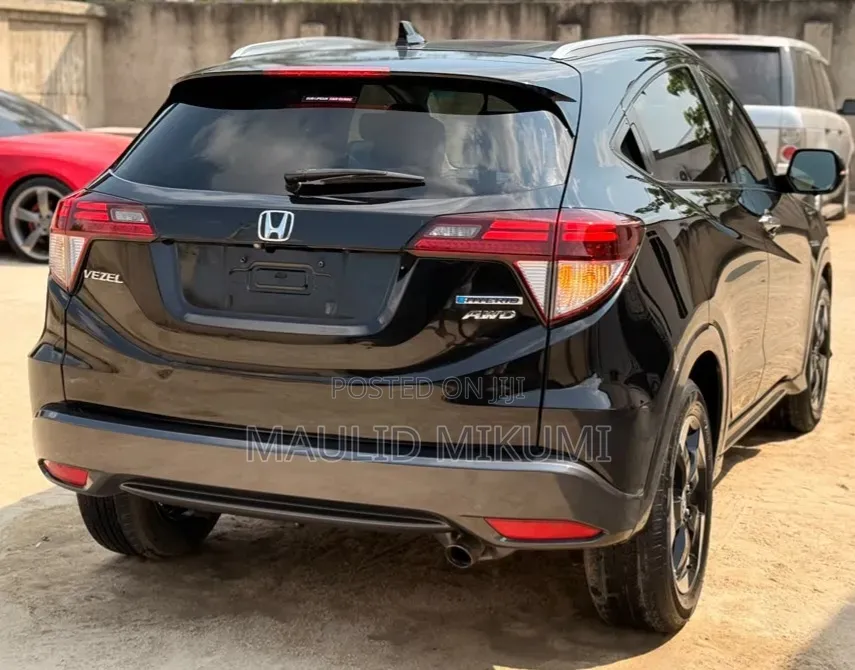 Honda Vezel 2015 Black