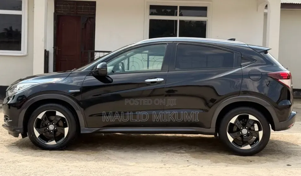 Honda Vezel 2015 Black