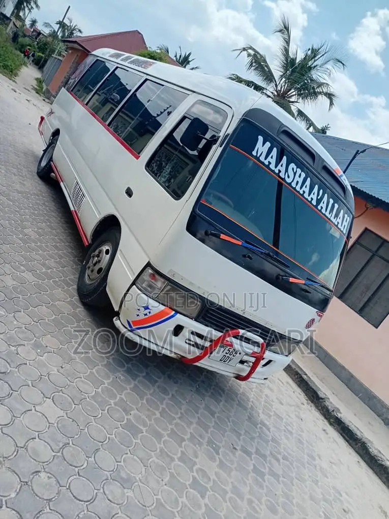Toyota Coaster 2003 White