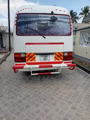 Toyota Coaster 2003 White