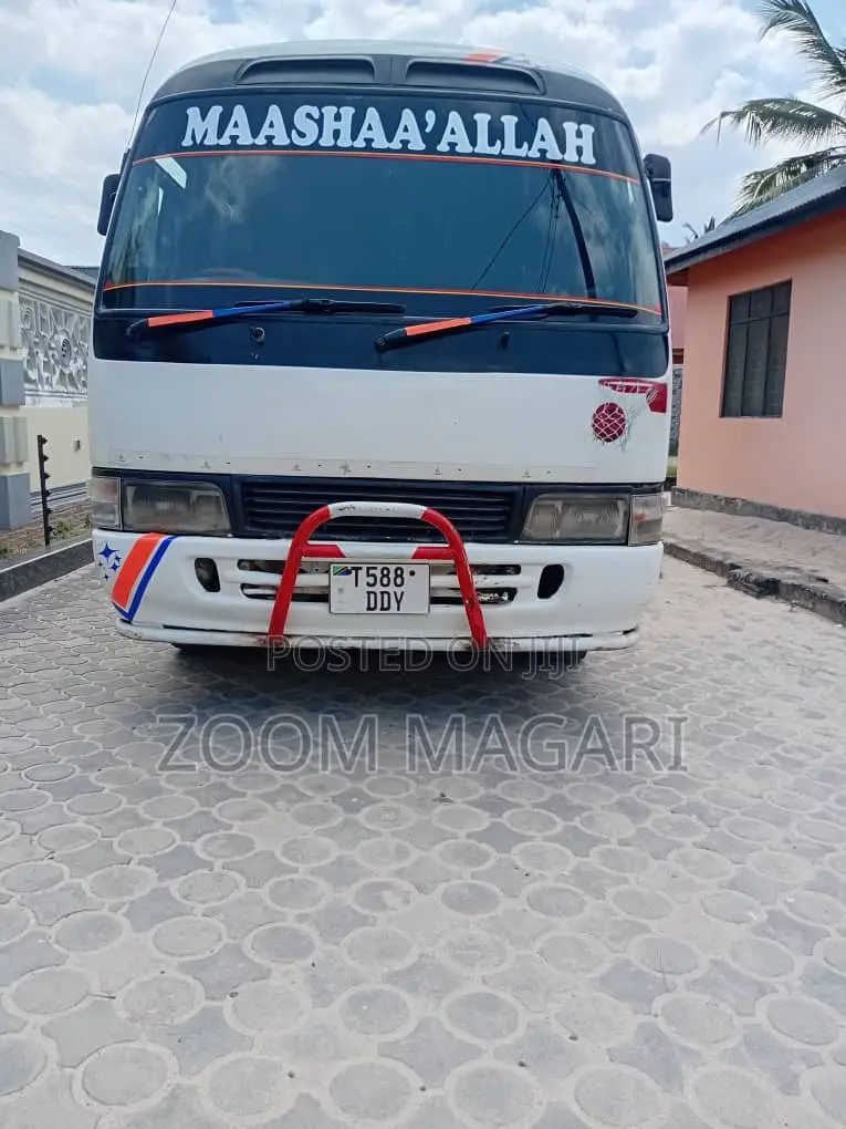 Toyota Coaster 2003 White