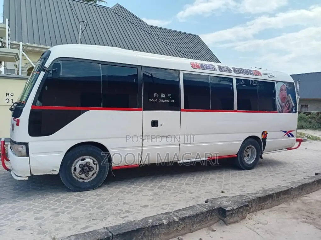 Toyota Coaster 2003 White