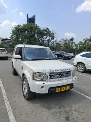 Land Rover Discovery 2010 White