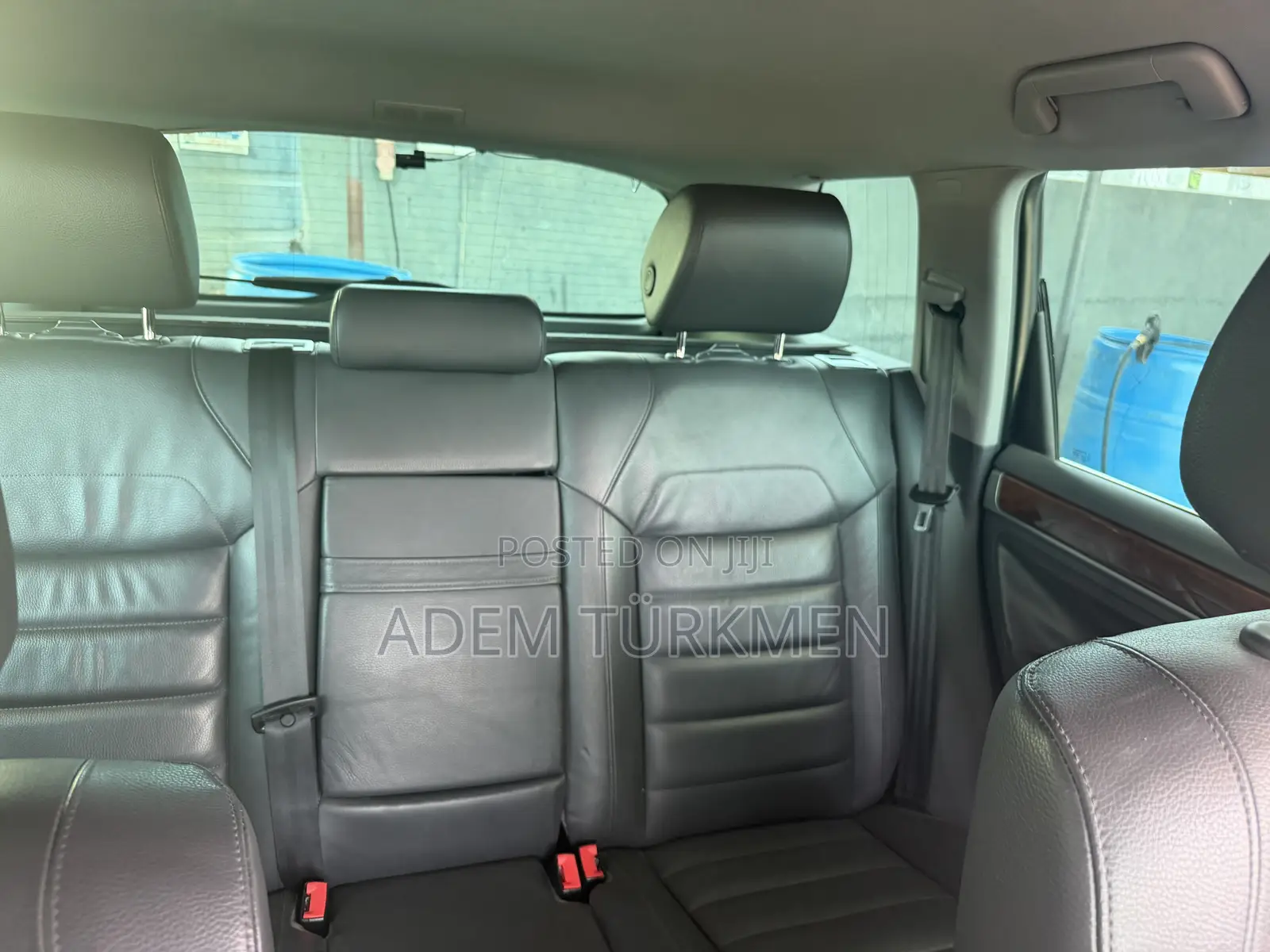 Volkswagen Touareg 2010 White