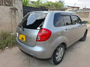 Mazda Verisa 2008 Gray