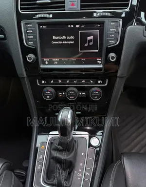 Volkswagen Golf 2016 White