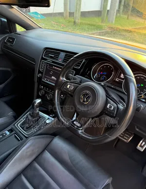 Volkswagen Golf 2016 White