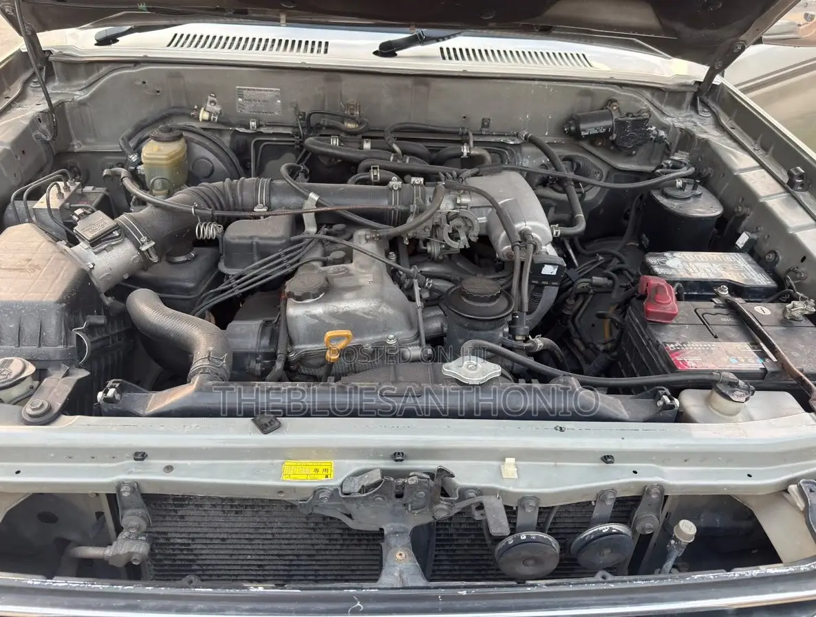 Toyota Land Cruiser Prado 2000 Silver