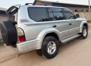 Toyota Land Cruiser Prado 2000 Silver