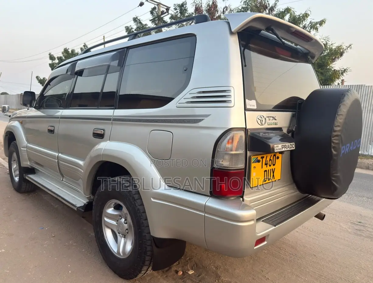 Toyota Land Cruiser Prado 2000 Silver