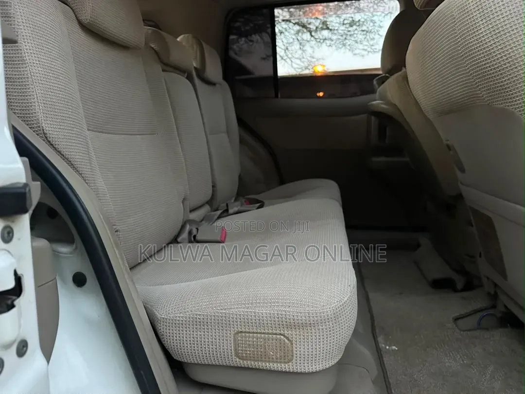 Toyota Raum 2005 White
