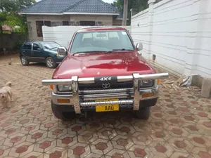 Toyota Hilux 2003 Red